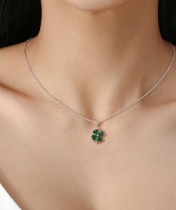 Alternative view of Stone Green Clover Pendant Silver Plate